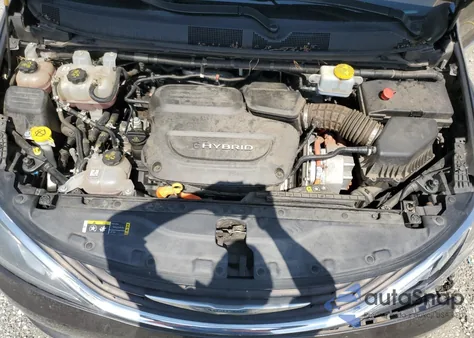 2018 Chrysler Pacifica Hybrid Touring L z USA, uszkodzony, nr VIN 2C4RC1L78JR333051